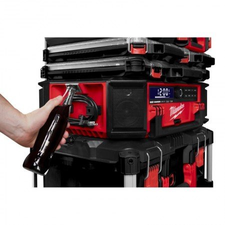 Radijas-įkroviklis MILWAUKEE M18 PRCDAB+-0 Packout-Radijo imtuvai, kolonėlės-Akumuliatoriniai įrankiai-Milwaukee-irankiai-darbui