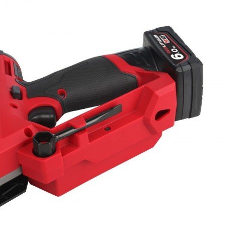 Akumuliatorinis grandininis genėjimo pjūklas MILWAUKEE M12 FHS-602X-Grandininiai pjūklai-Sodo technika-Milwaukee-irankiai-darbui