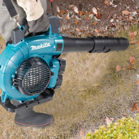 Akumuliatorinis pūstuvas-siurblys MAKITA DUB363ZV-Pūstuvai-Sodo technika-Makita-irankiai-darbui