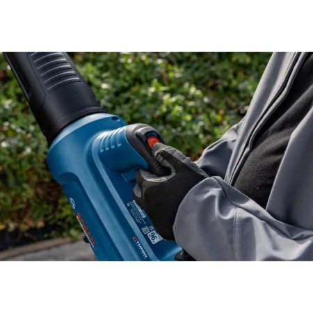 Akumuliatorinis lapų pūstuvas BOSCH Biturbo GBL 18V-700 Solo-Pūstuvai-Sodo technika-Bosch-irankiai-darbui