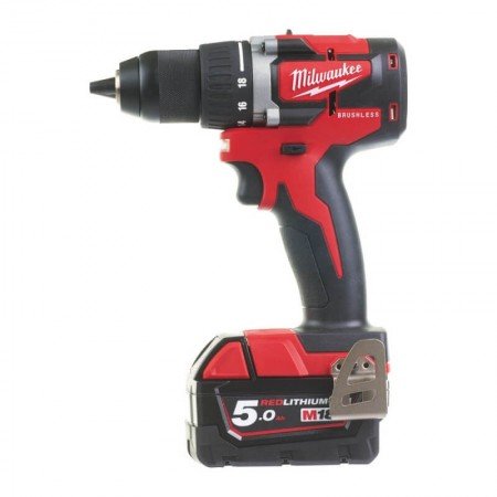 Akumuliatorinis gręžtuvas MILWAUKEE M18 CBLDD-502C-Akumuliatoriniai suktuvai/gręžtuvai-Akumuliatoriniai suktuvai, gręžtuvai ir v