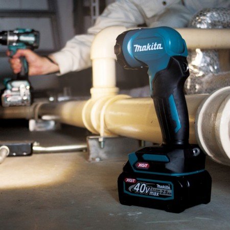 Akumuliatorinis LED prožektorius MAKITA ML001G 40V MAX XGT-Akumuliatoriniai prožektoriai-Akumuliatoriniai įrankiai-Makita 40V Ma