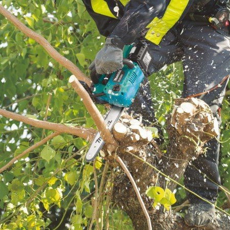 Akumuliatorinis grandininis pjūklas MAKITA DUC254CZ-Grandininiai pjūklai-Sodo technika-Makita-irankiai-darbui