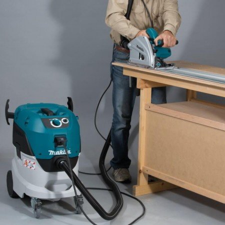 Dulkių siurblys MAKITA L klasė VC4210L su priedais-Profesionalūs siurbliai-Dulkių siurbliai-Makita-irankiai-darbui
