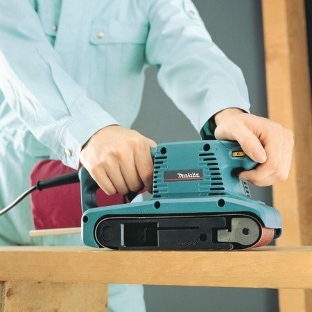 Juostinis šlifuoklis MAKITA 9911-Šlifavimo įrankiai-Elektriniai įrankiai-Makita-irankiai-darbui