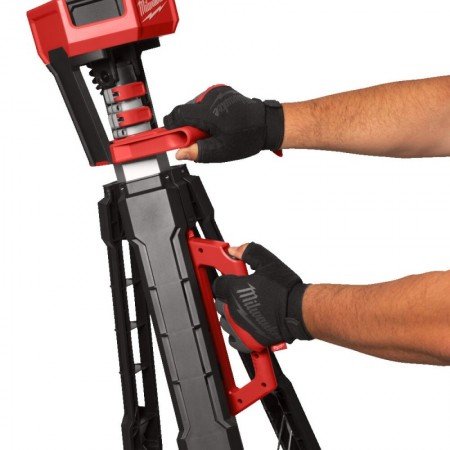 Pastatomas LED žibintas MILWAUKEE M18 SAL2-502B-Akumuliatoriniai prožektoriai-Akumuliatoriniai įrankiai-Milwaukee-irankiai-darbu