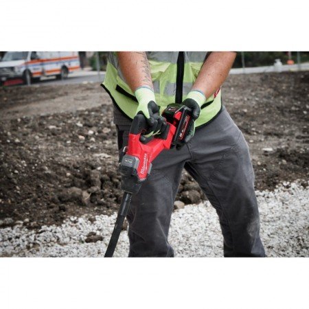 Akumuliatorinis giluminis vibratorius MILWAUKEE M18 FCVN24-0 2,4m-Giluminiai vibratoriai-Betono tankintuvai, vibrosistemos-Milwa